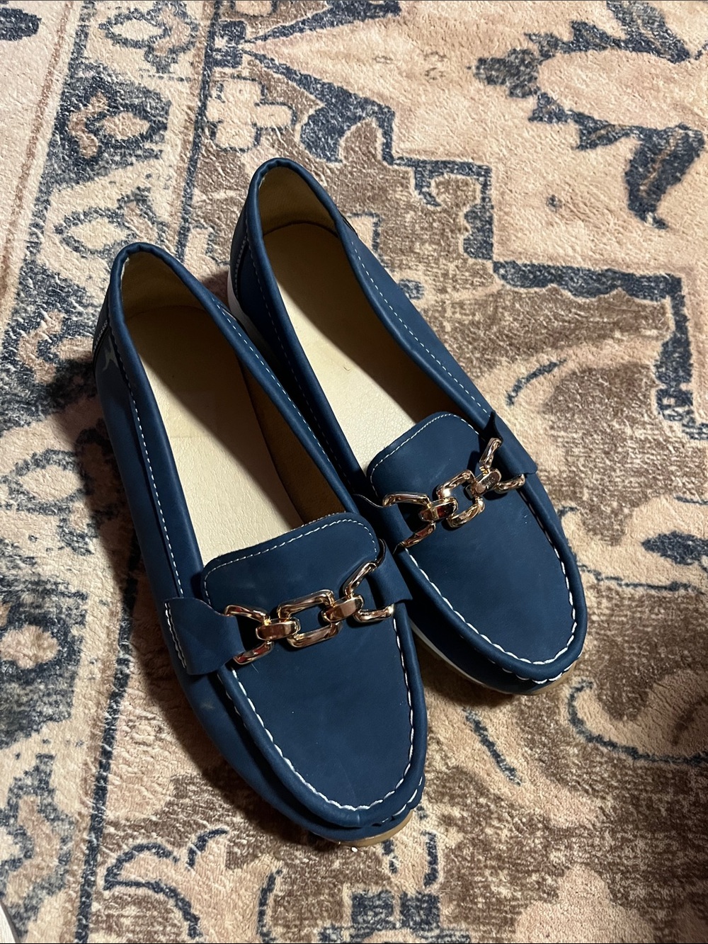 Women’s shoes